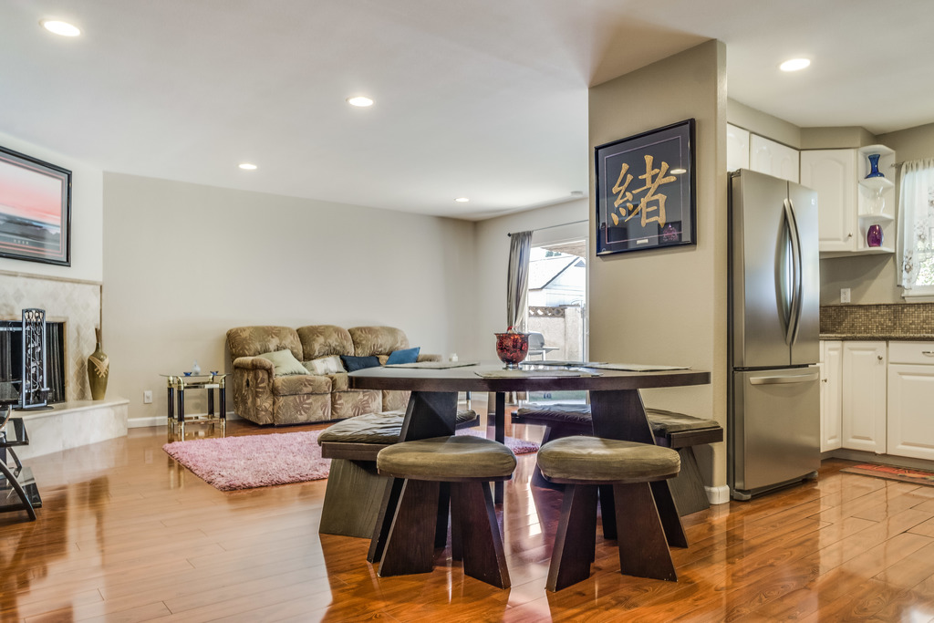 1345 S Moonstone Street