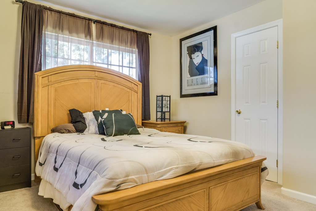 1345 S Moonstone Street