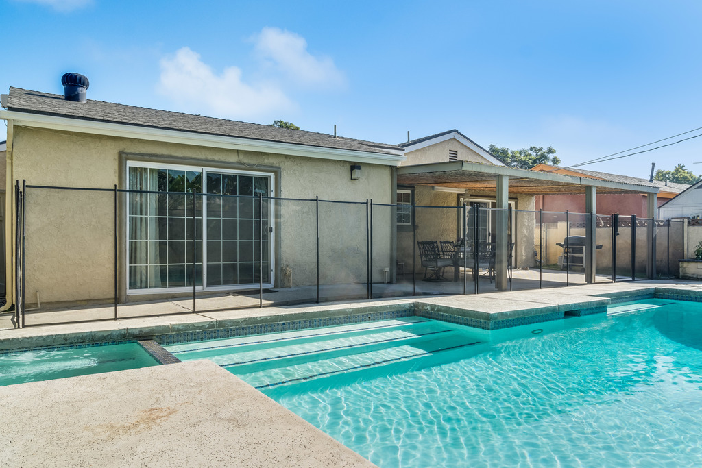 1345 S Moonstone Street