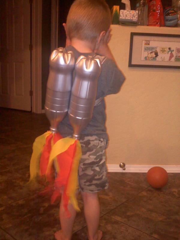 HOWTO make a kids' jetpack / Boing Boing