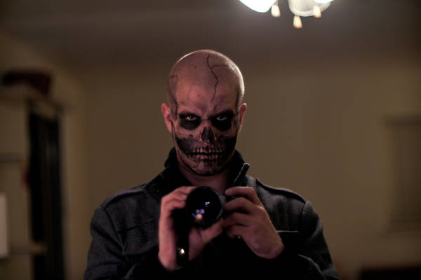 Eyeliner skull transformation for Hallowe'en / Boing Boing