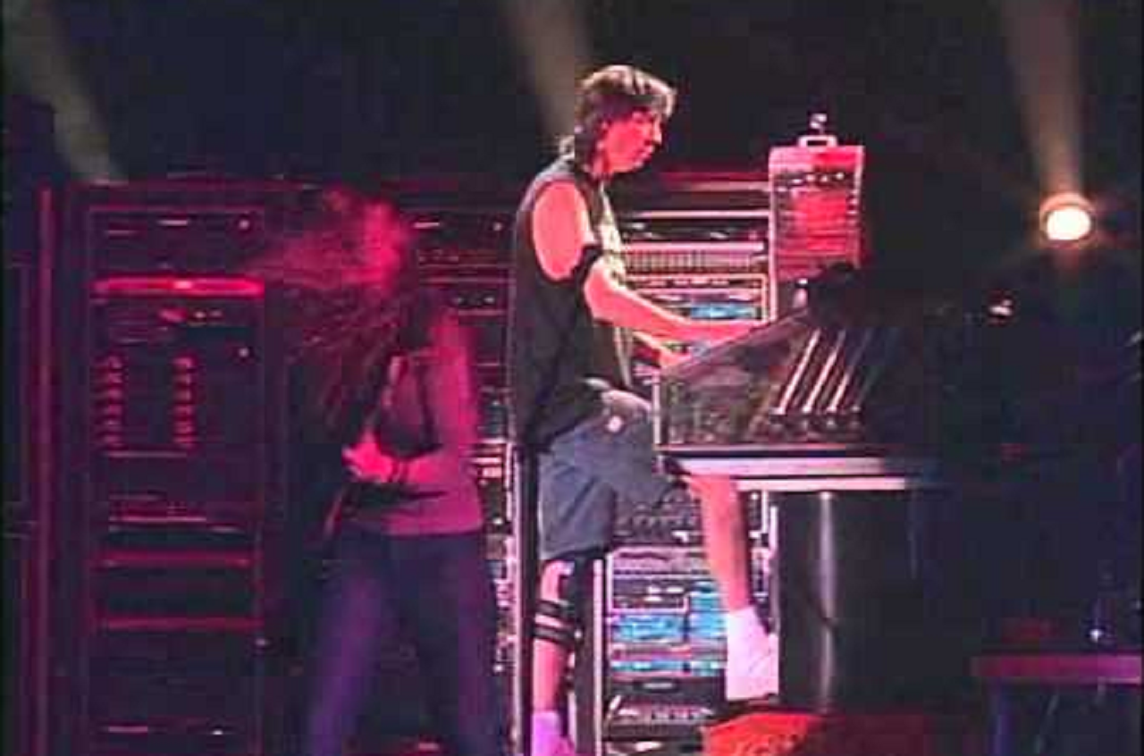Boston live performance of “Smokin”