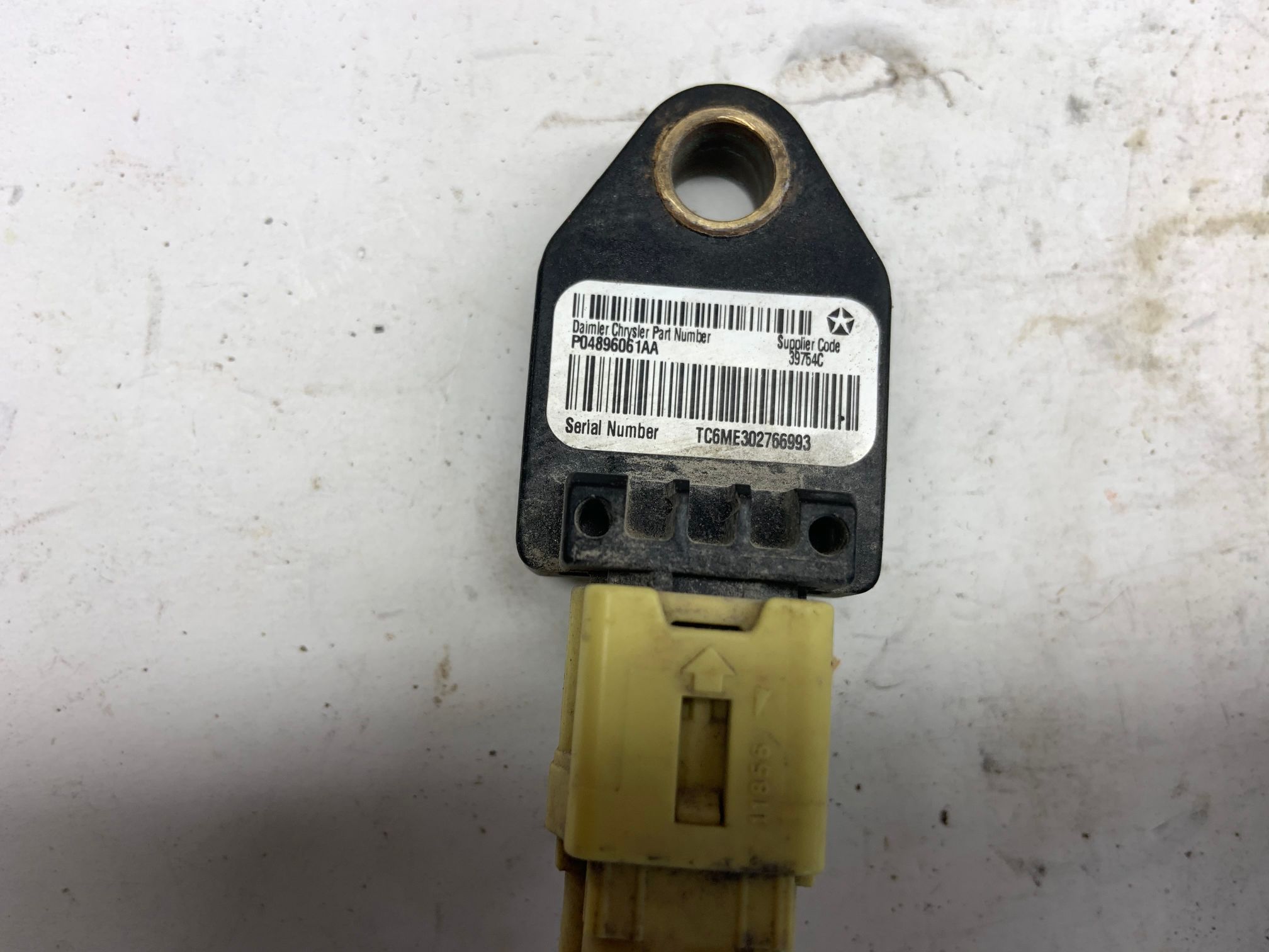 GMC Yukon Airbag Sensor Part # 15057506