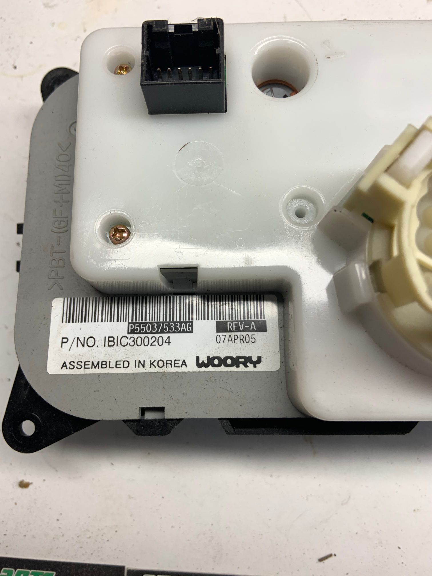 Jeep Liberty Climate Control Module Part P55037533AG