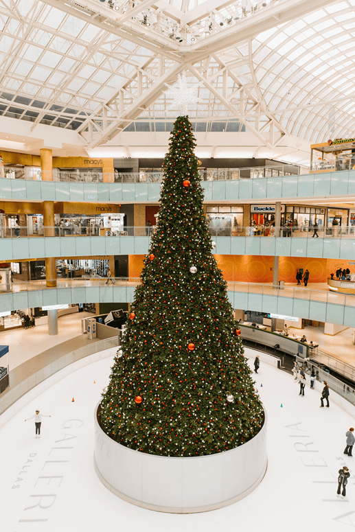 Galleria Dallas completes country's tallest indoor Christmas Tree