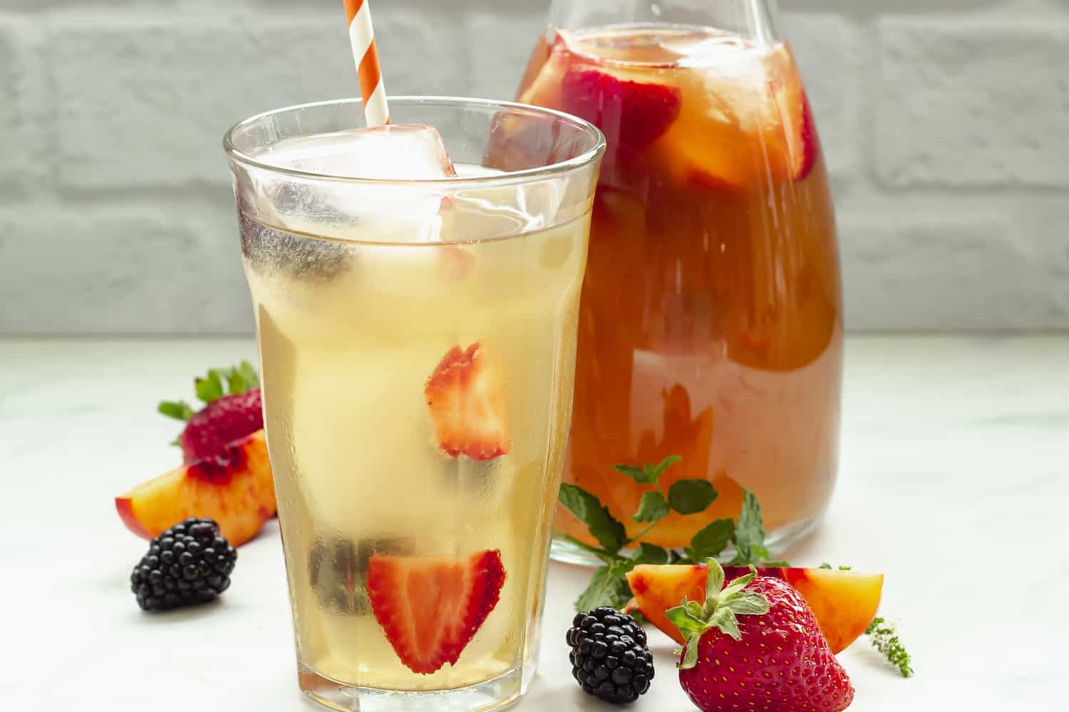 How to Make Foolproof Fruited Sun Tea Craving Something Healthy