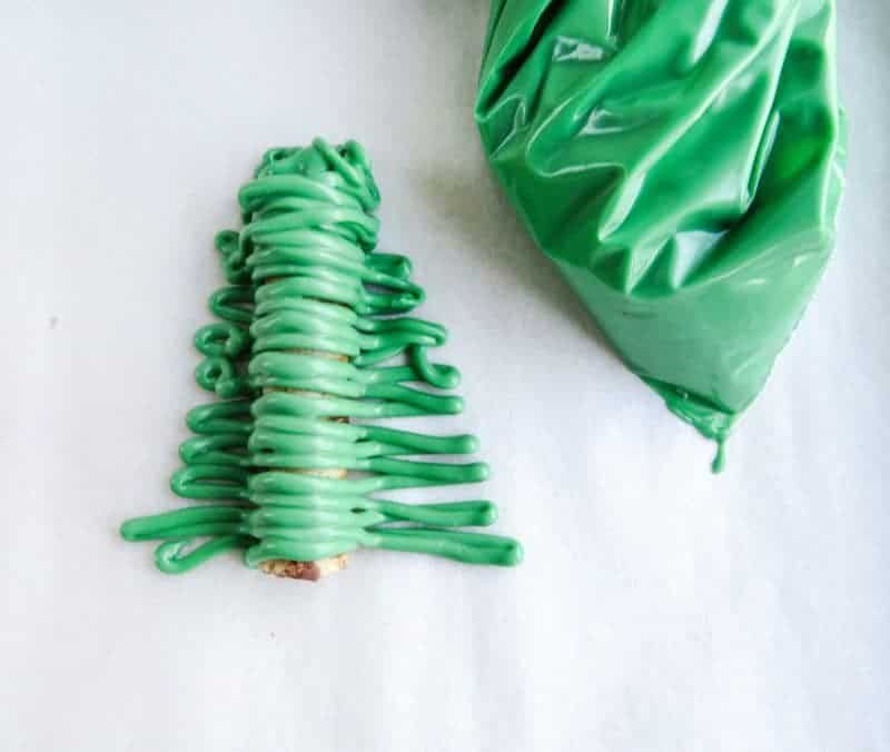 Christmas Tree Dessert Treats (Easy No Bake Recipe)