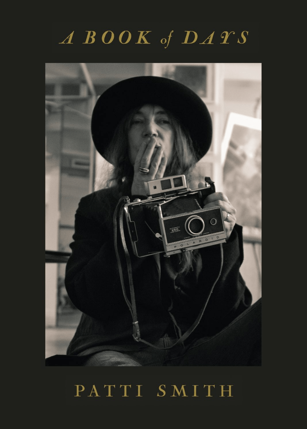 Nuevo libro Patti Smith "A Book of Days" CrazyMinds
