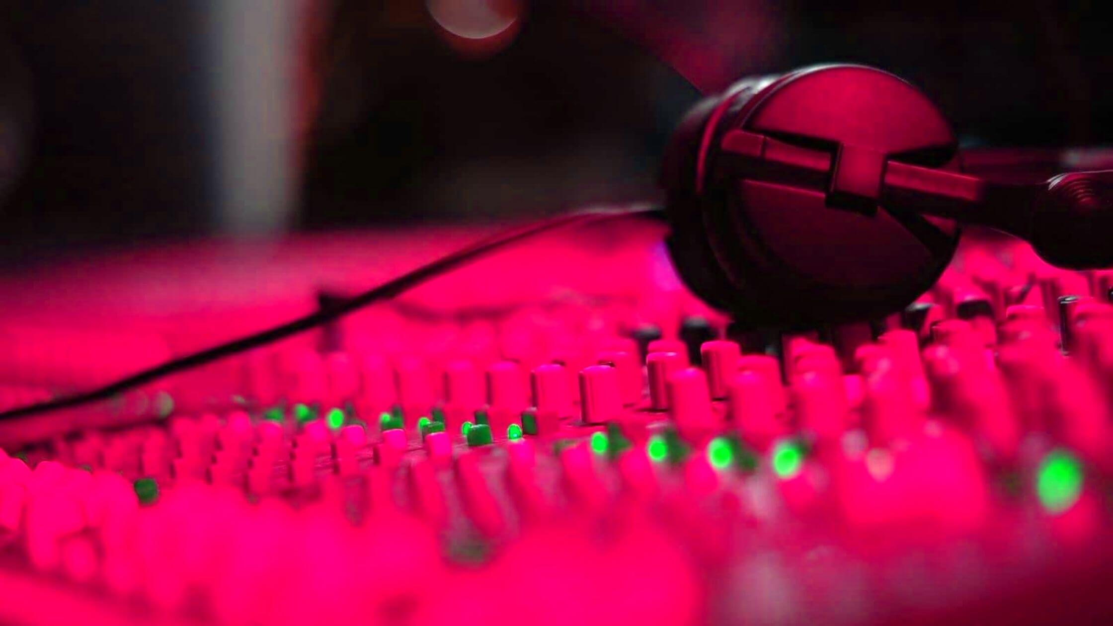 Define Synthesis How Do Synthesizers Work? RouteNote Create Blog