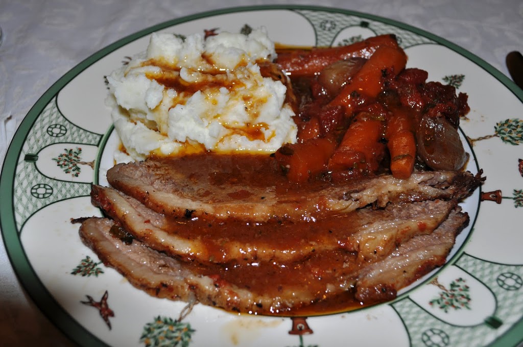 Amazingly Delicious Beef Brisket with Vegetables and Mashed Potatoes