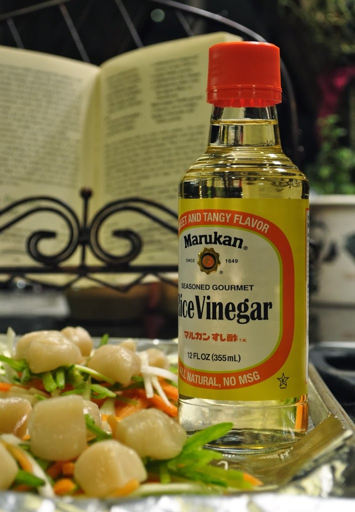 Marukan Rice Vinegar Scallops en Papillote over Fettuccine Create