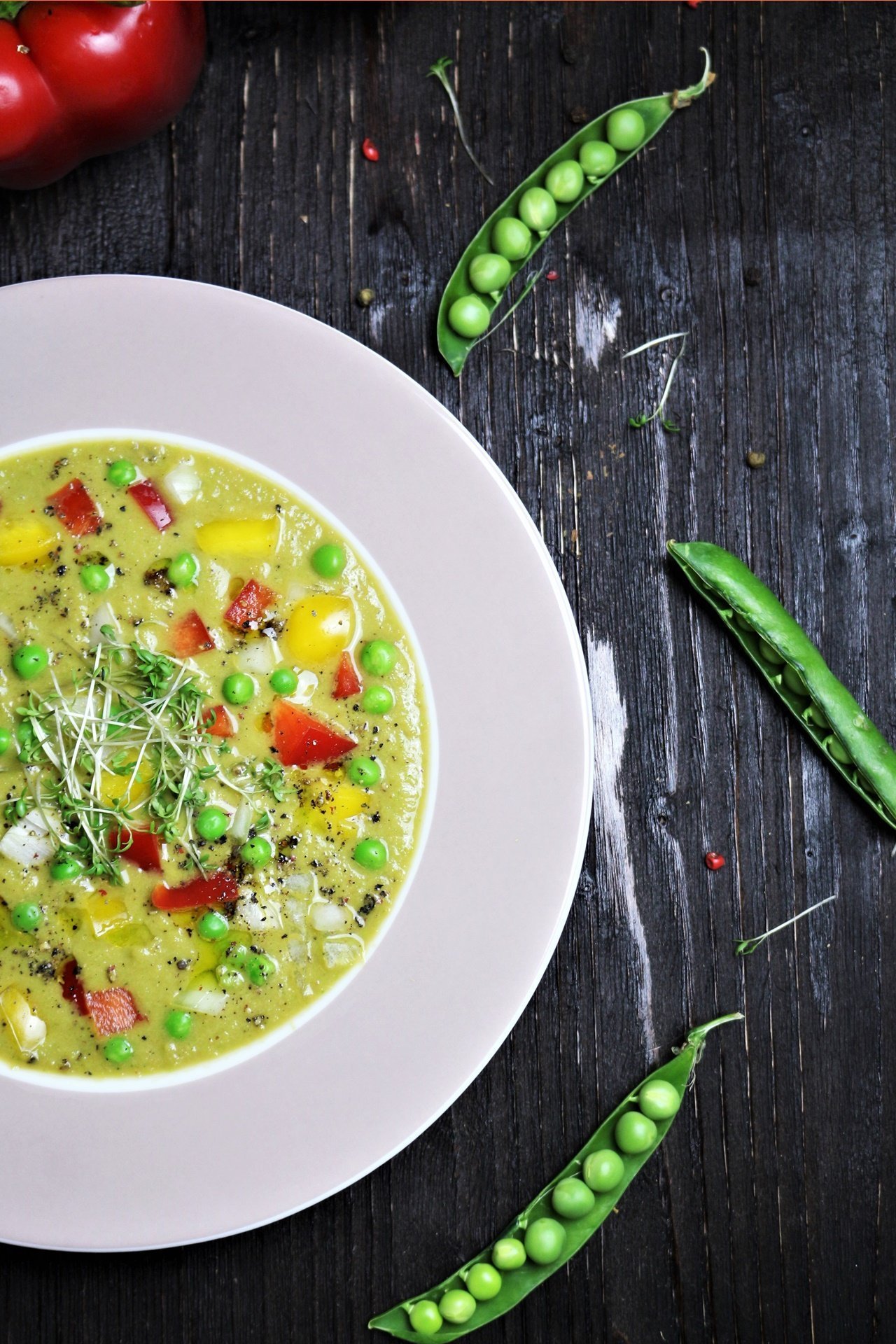 Erbsensuppe mit Paprika Roh & Vegan « CreateRawVision