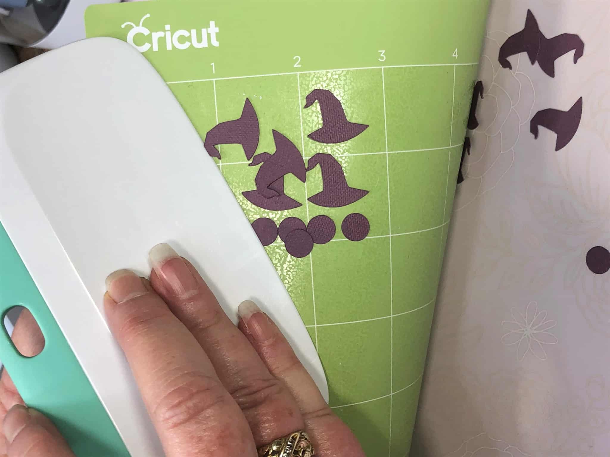 WHAT IS THE CRICUT SCRAPER USED FOR? Creates with Love