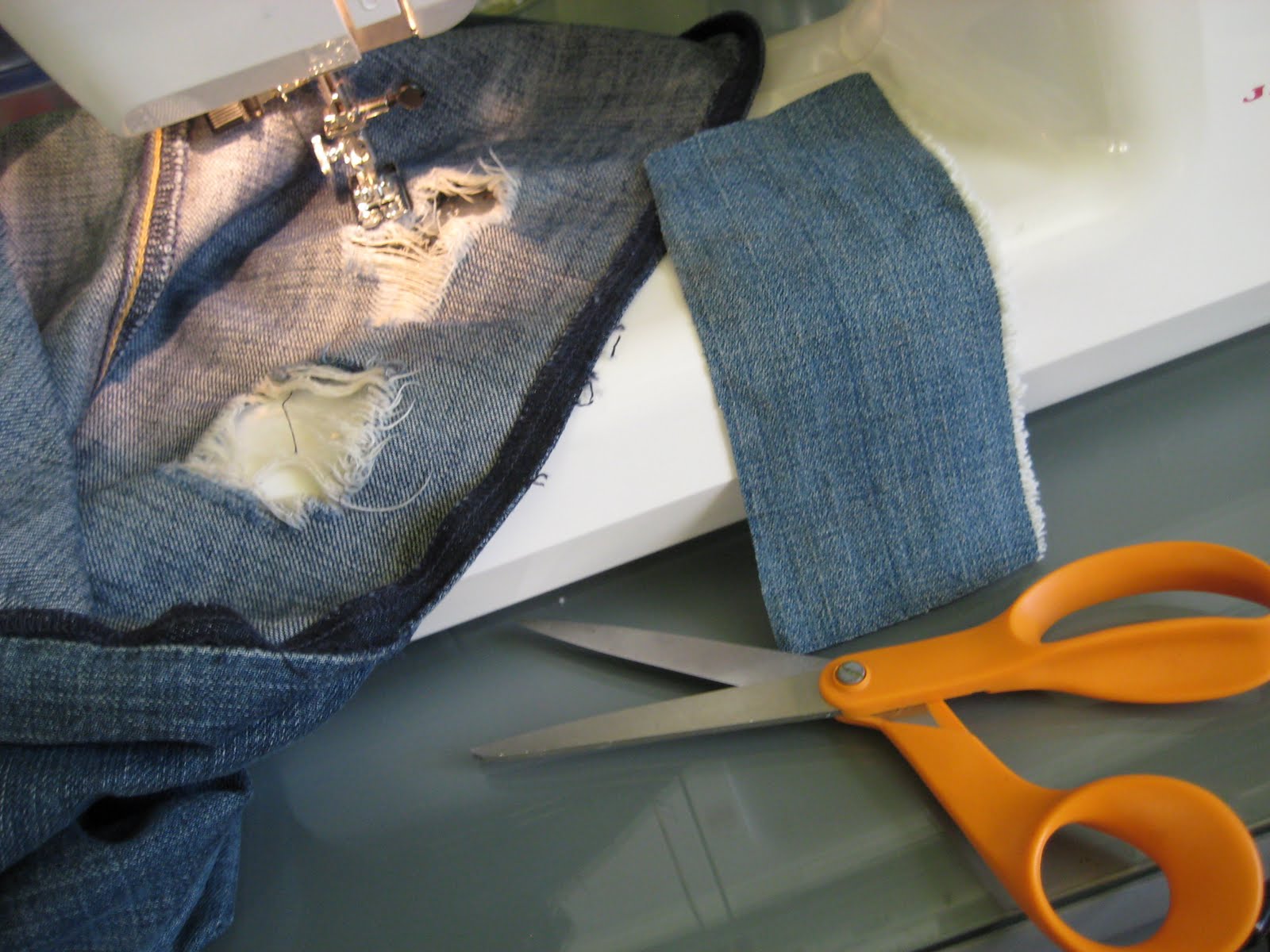 C.R.A.F.T. 86 How to Sew a Knee Patch C.R.A.F.T.