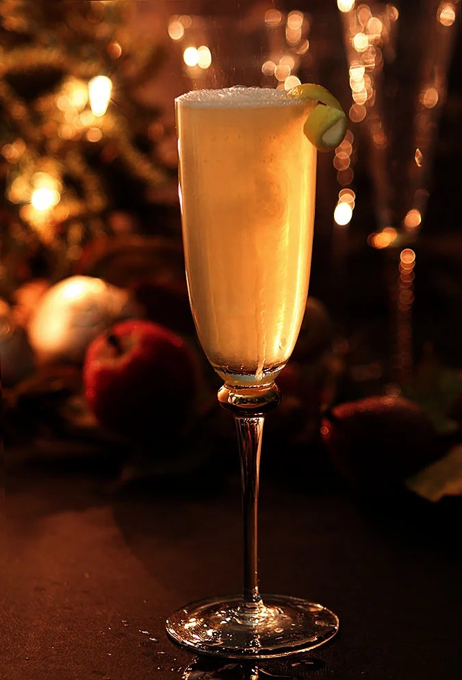 Easy French 75 Recipe with St Germain 2023 AtOnce