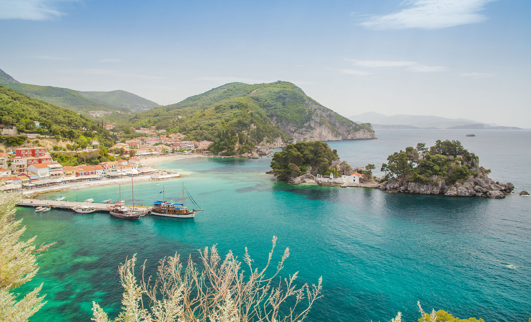 Crystalclear waters, secret coves and ancient castles Why Preveza