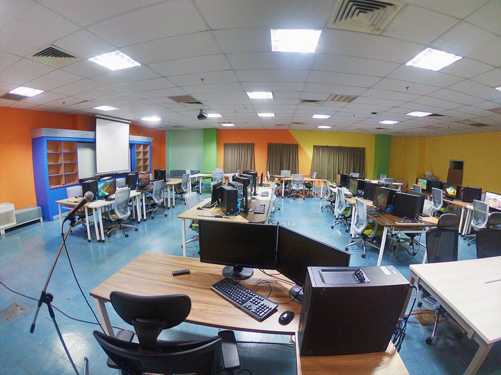 Faculty of Creative Multimedia Facilities