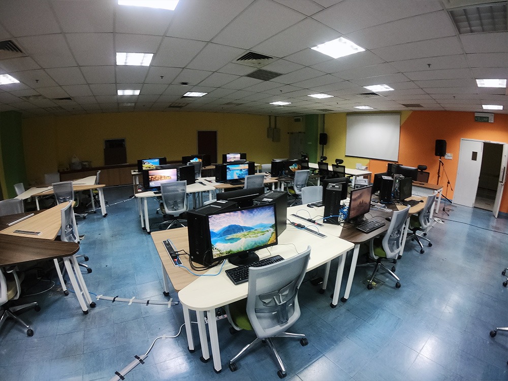 Faculty of Creative Multimedia Facilities
