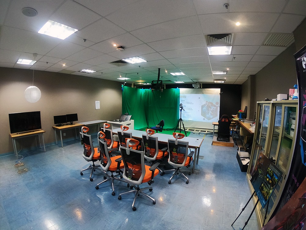 Faculty of Creative Multimedia Facilities