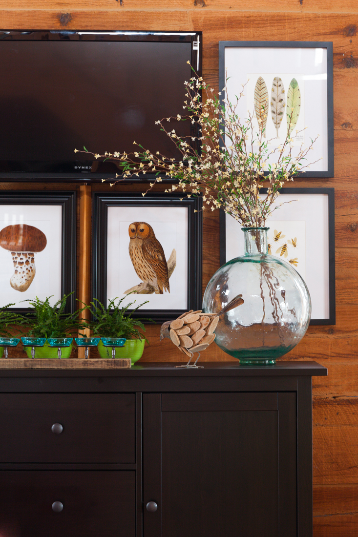 How To Decorate Around a Wall Mounted TV With Artwork