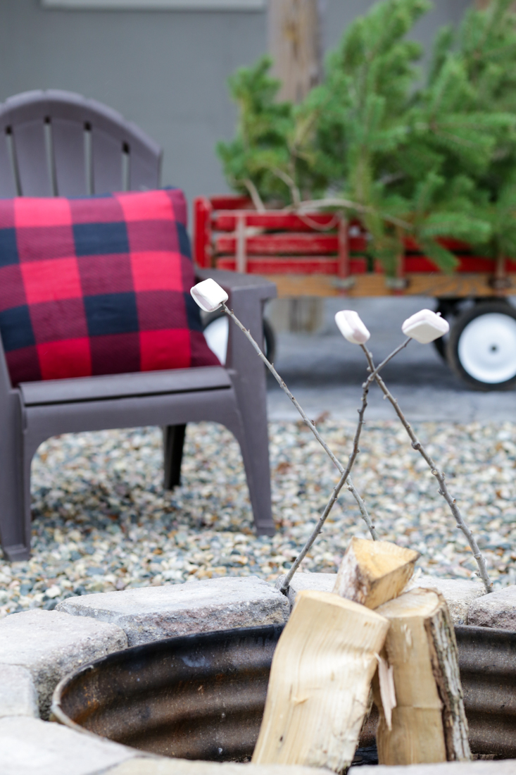Rustic Fire Pit Christmas Decor CREATIVE CAIN CABIN