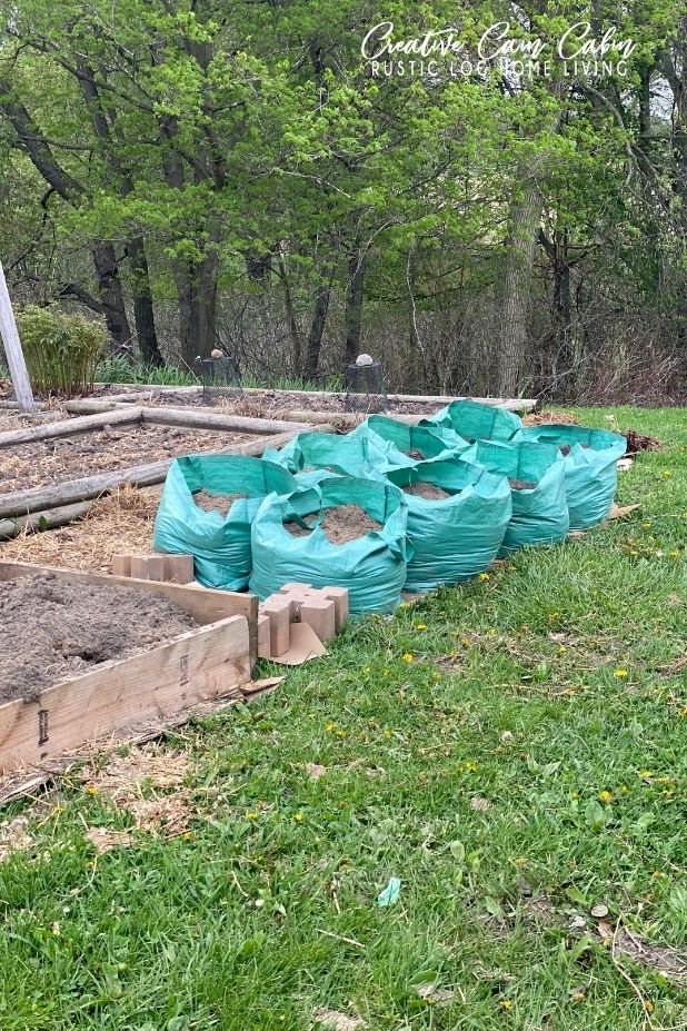 to Creative Cain Cabin