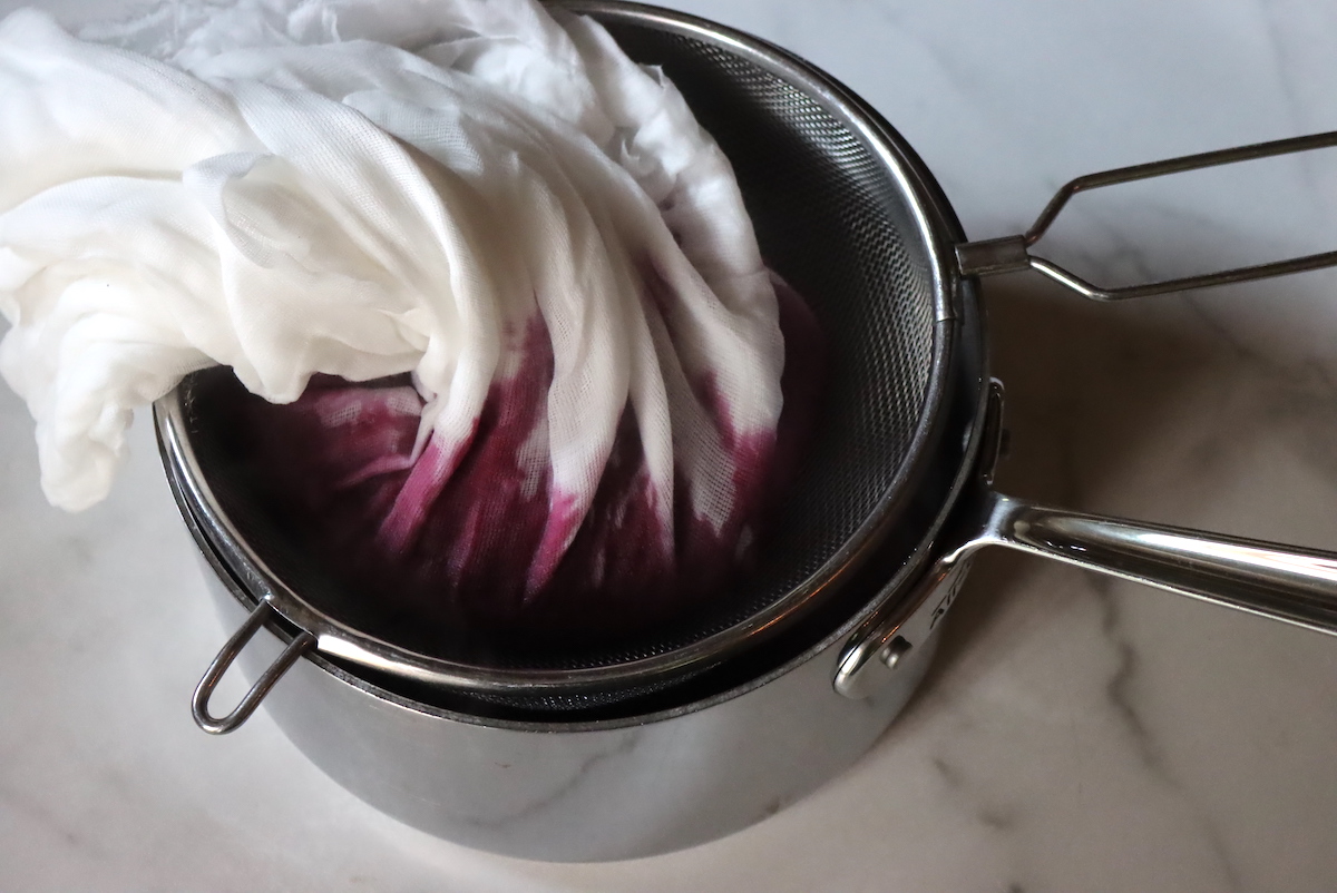 Saskatoon Jelly (aka. Serviceberry, Juneberry, Shadbush)