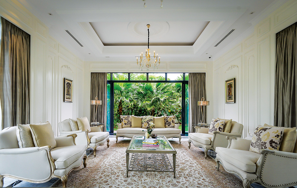 Serene Refinement Lush and Lavish, This Luxurious Home Takes on a Tranquil Ambience Creativehomex