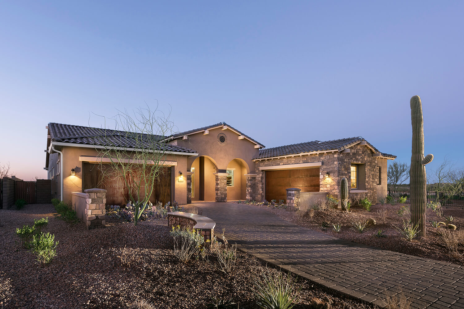 Maracay Center Pointe Vistoso Creative License International