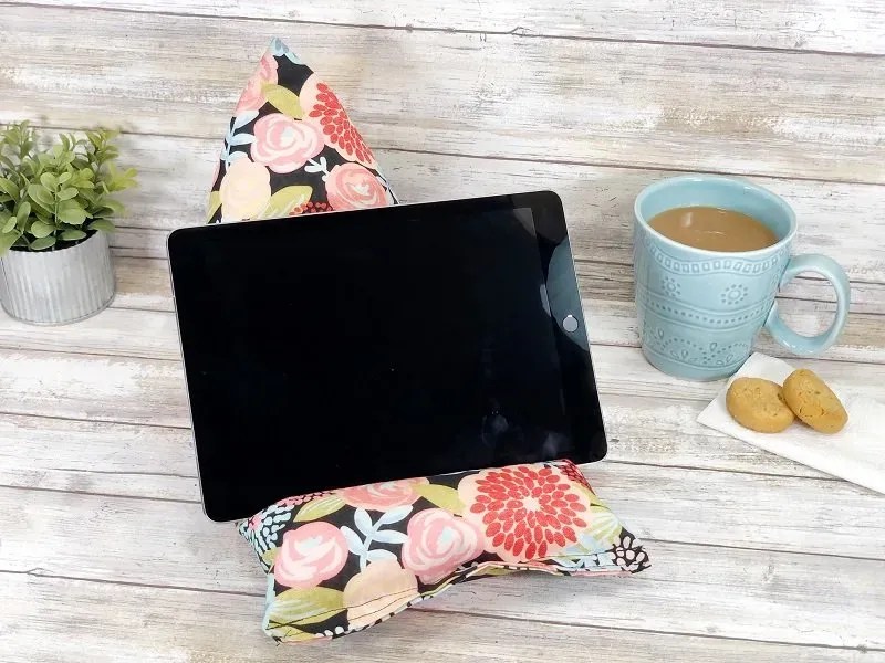 Easy Bean Bag Tablet Holder with Fairfield World