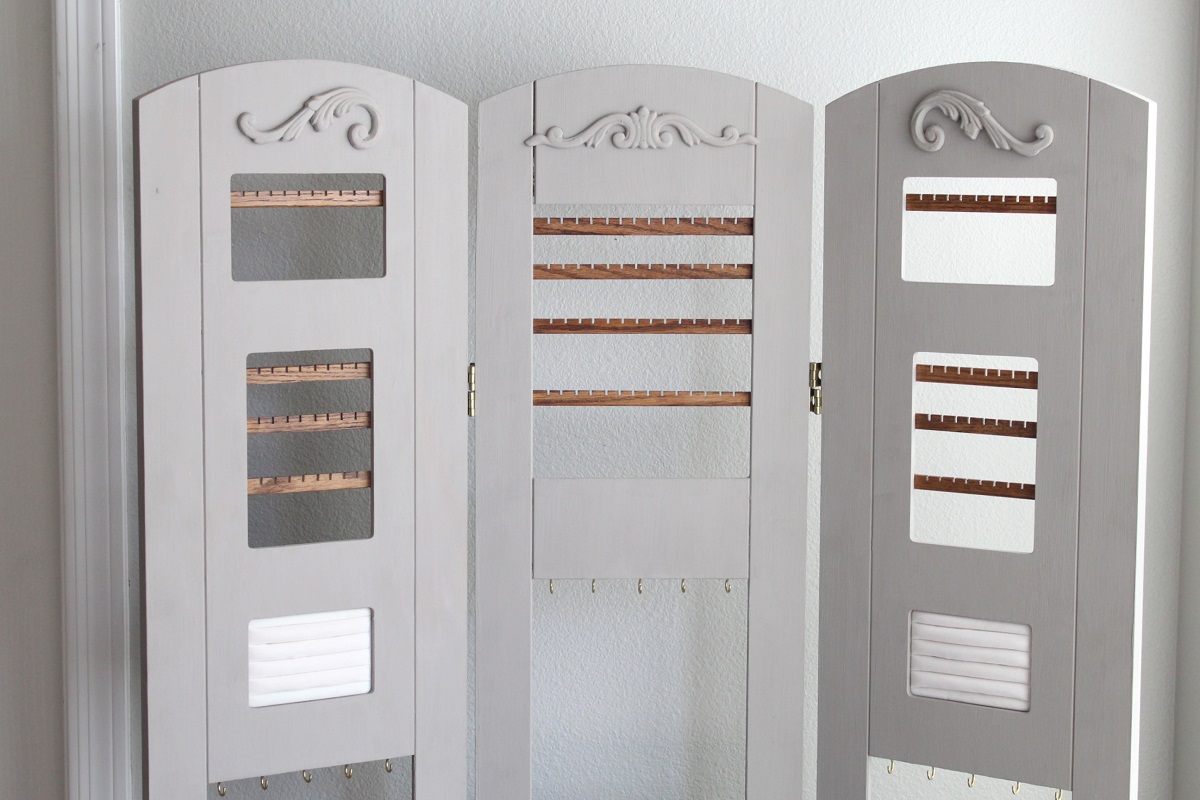 Folding Room Divider Jewelry Display