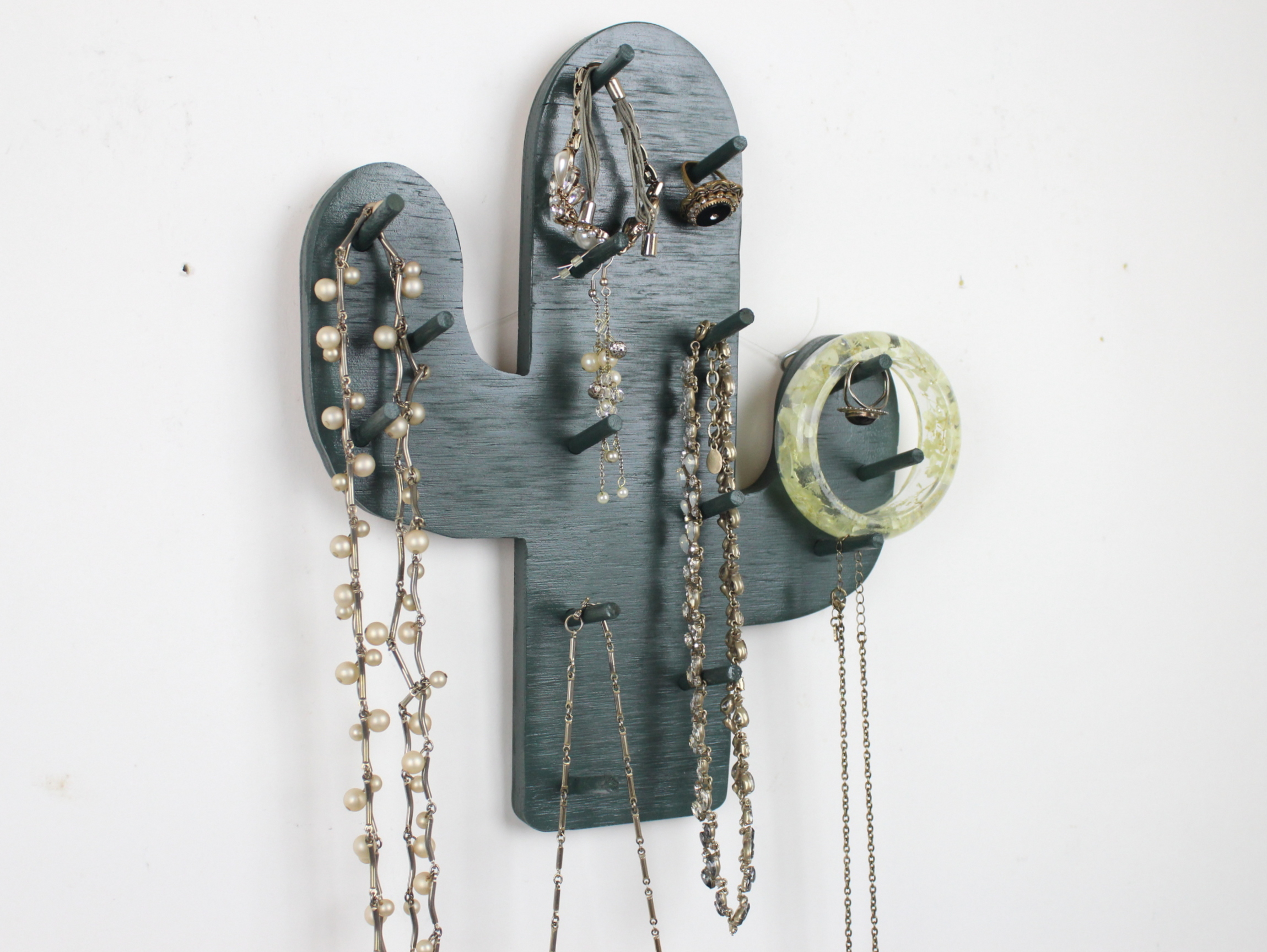 Cactus Necklace Holder