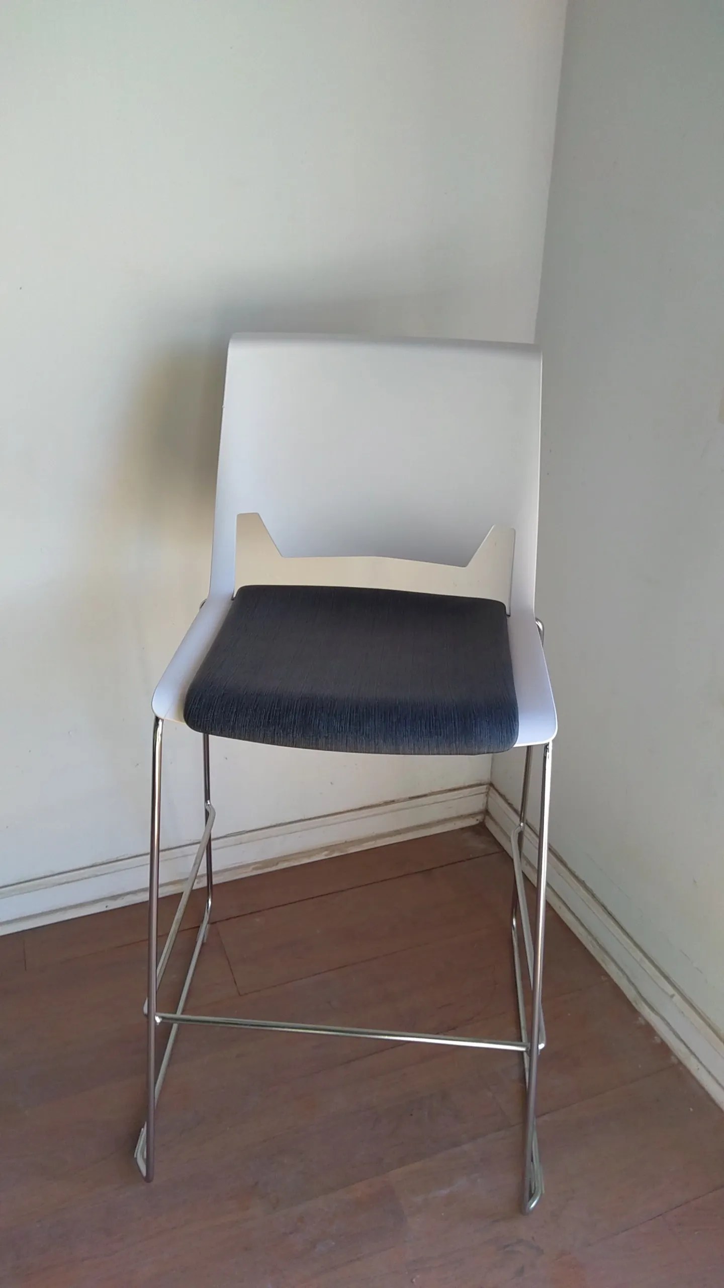 Steelcase Model 490710 Creative Business Used Furniture