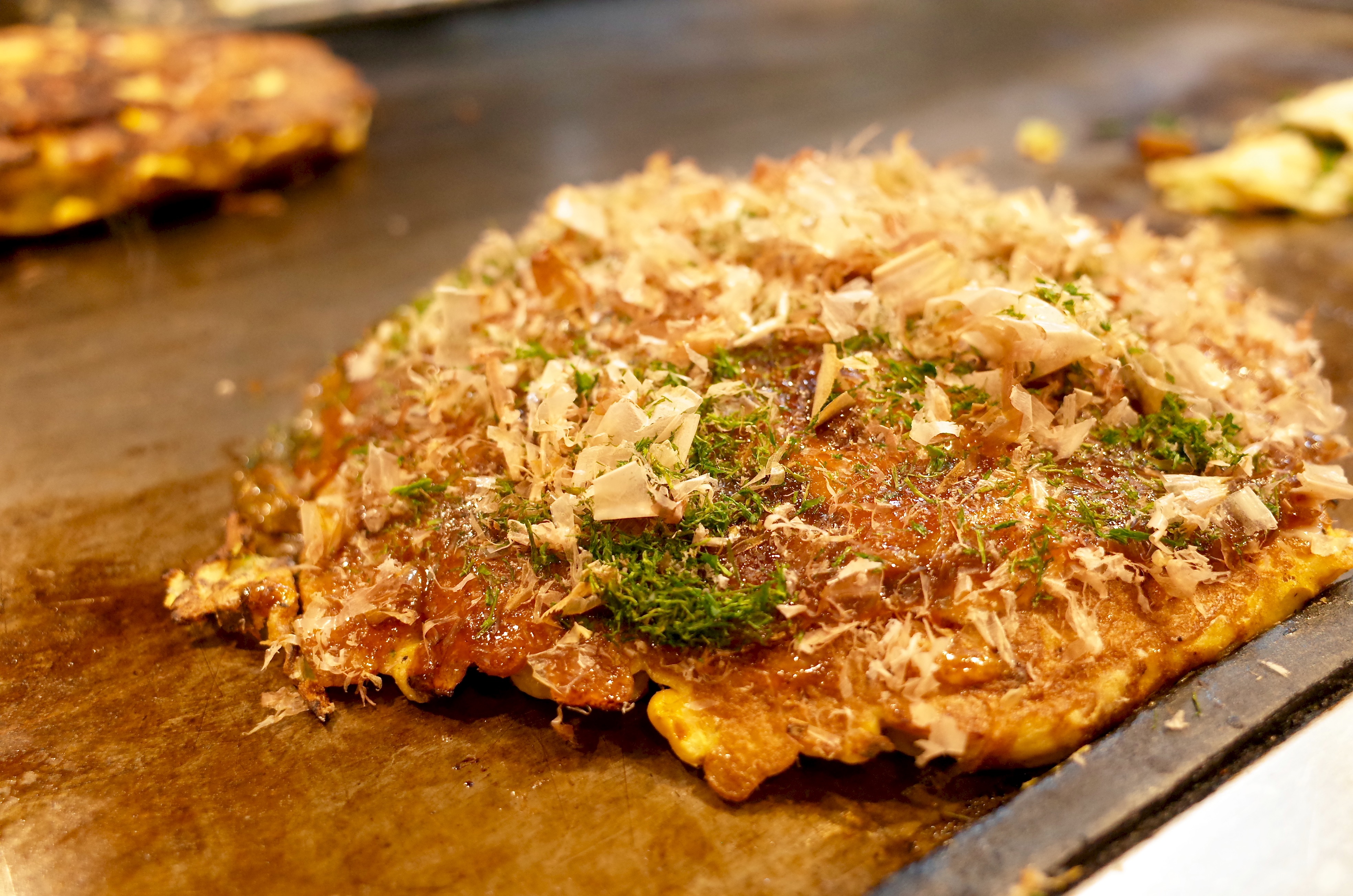 大阪なんばのお好み焼き屋さん「味乃家(あじのや)」ミシュランにも選ばれたお好み焼きがめっちゃふわっとろでめっちゃ魅了