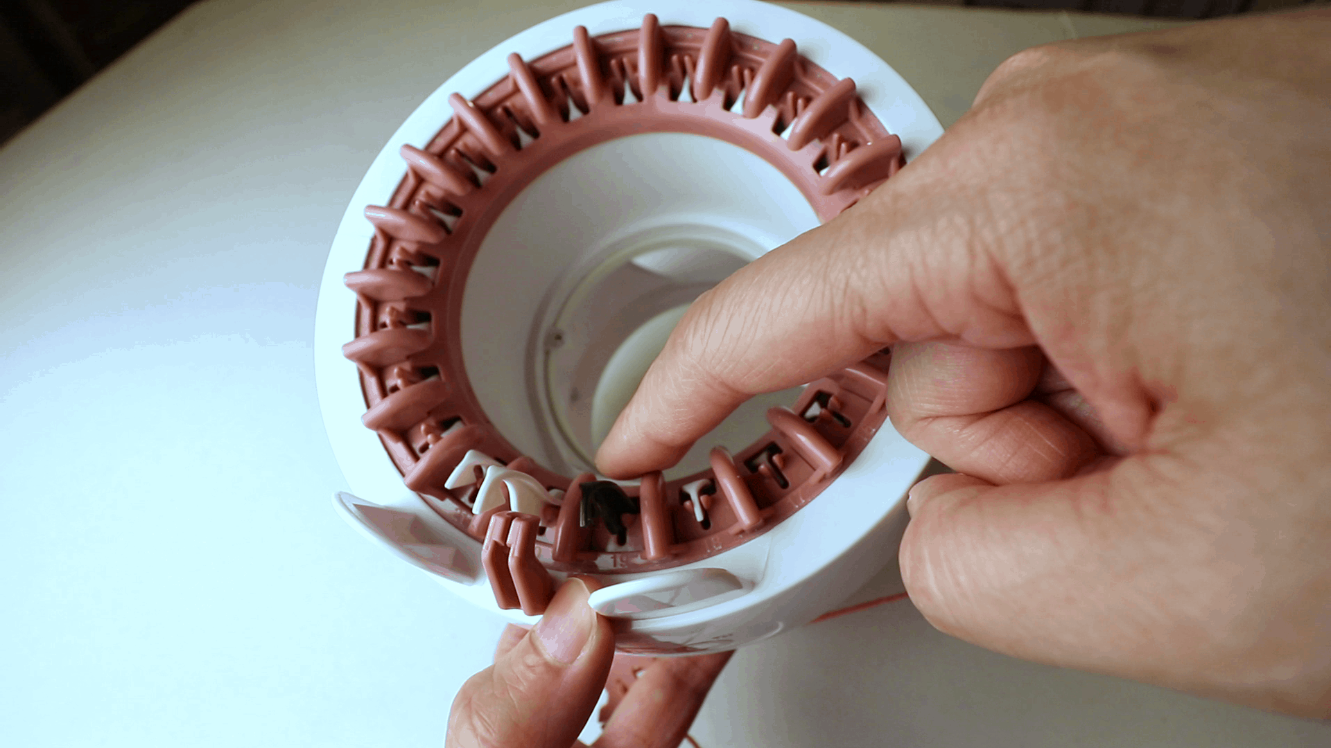 How to use sentro knitting machine