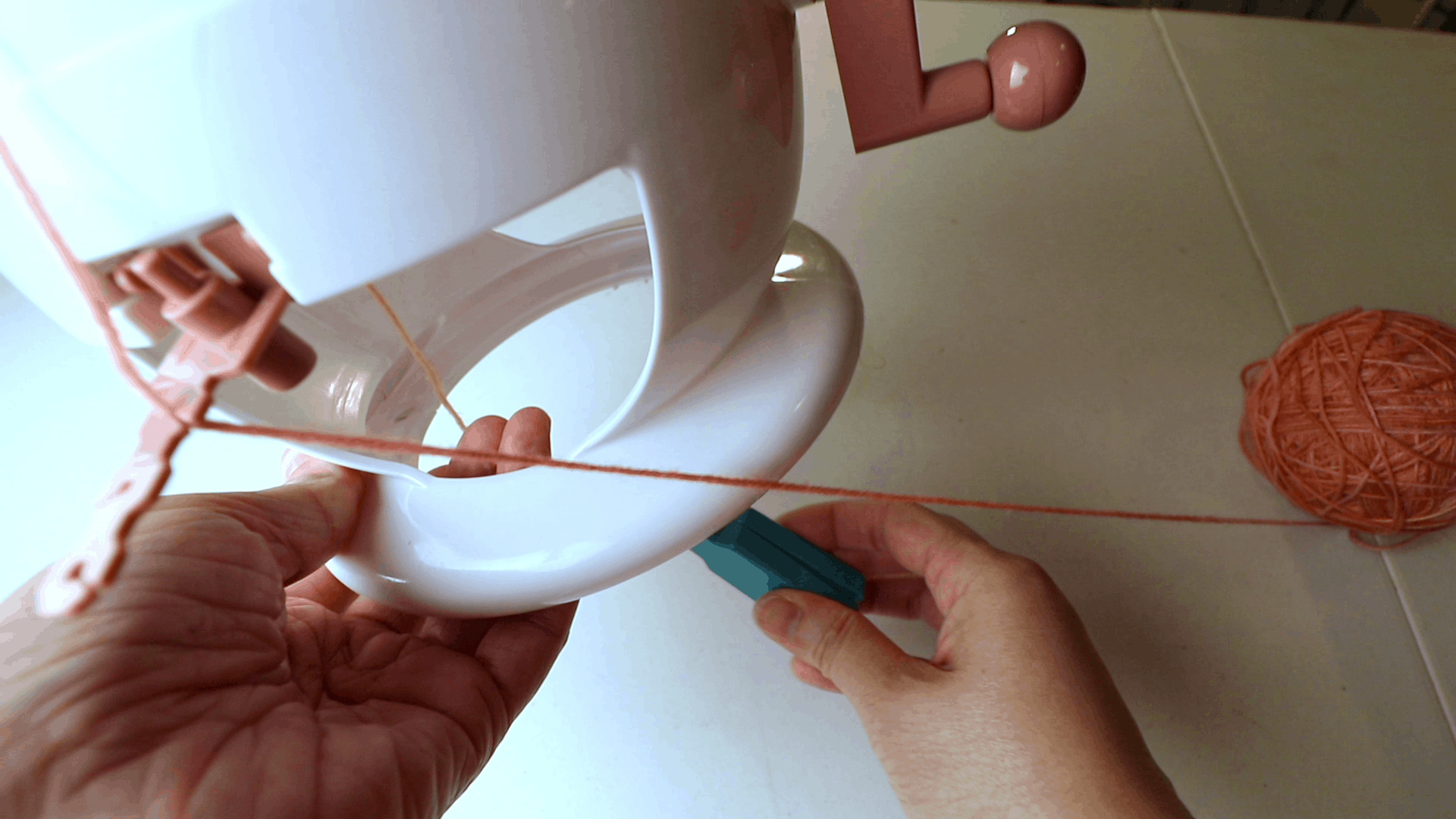 How to use sentro knitting machine