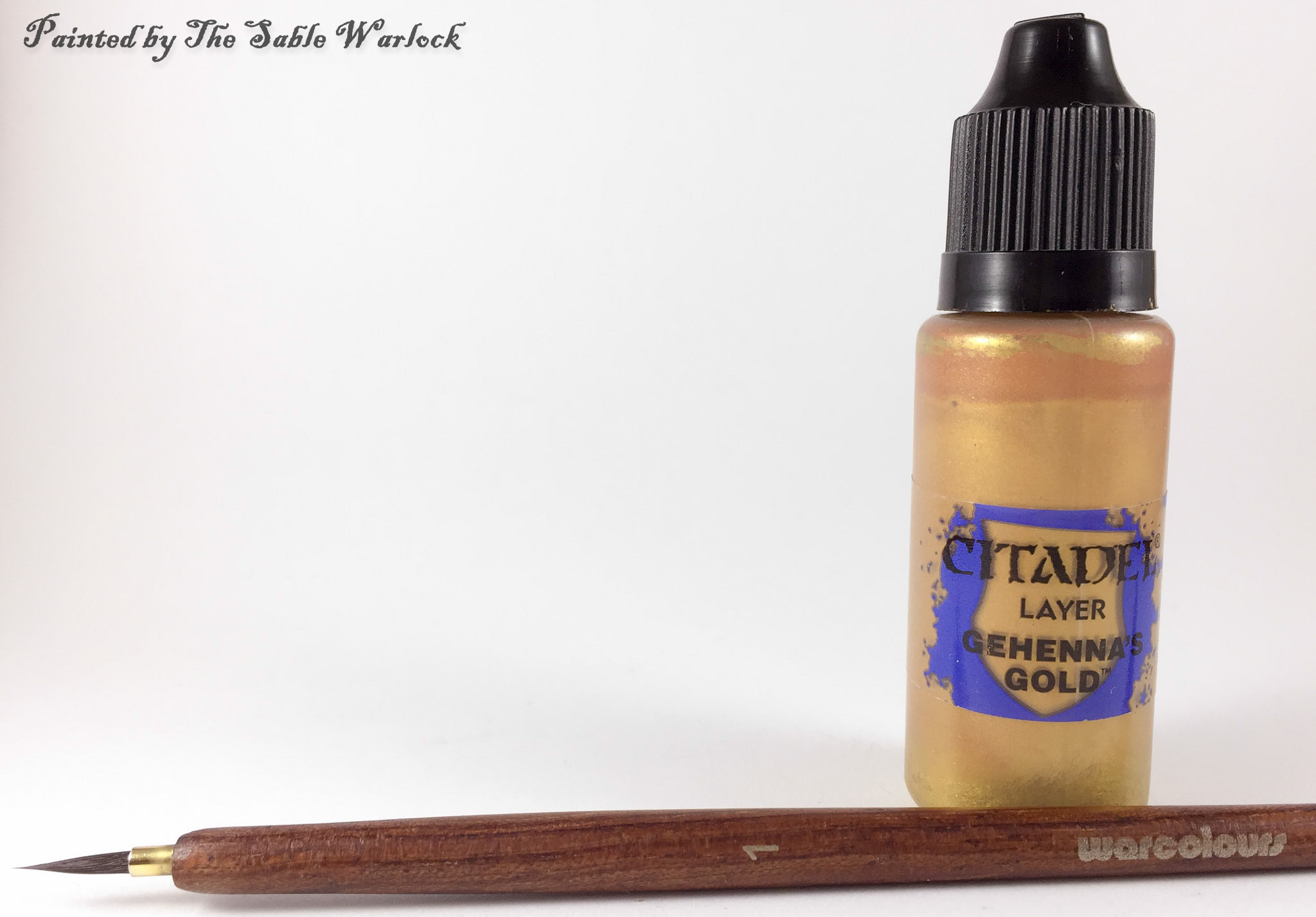 How to Paint Gold Easily in 7 Simple Steps (Tutorial)