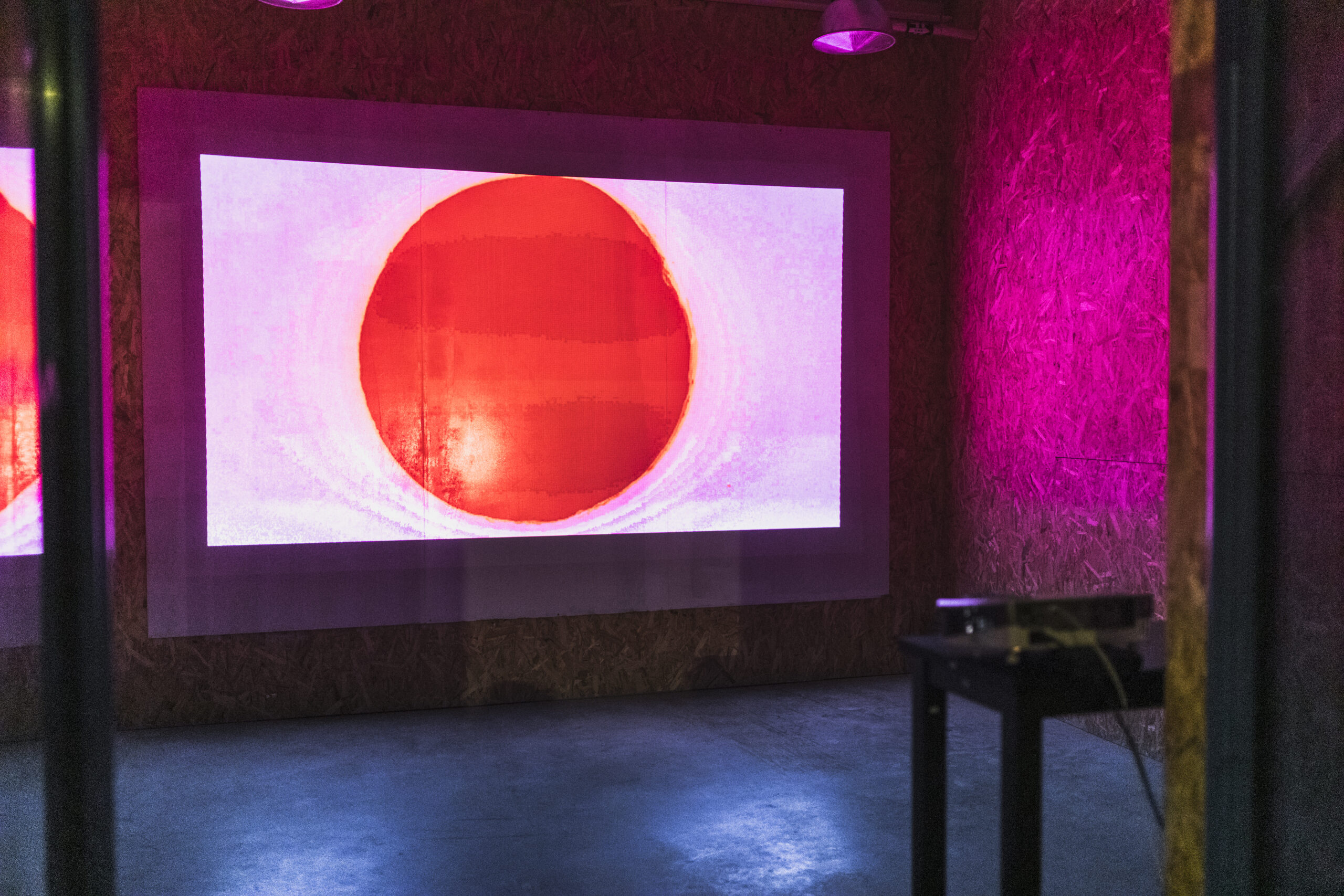 Comm. Hackney Bridge Creative Wick