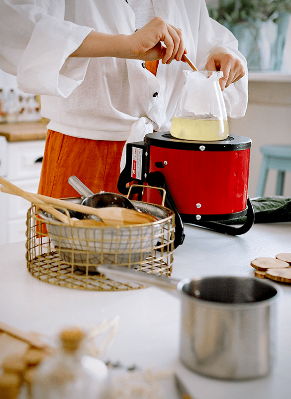 Traditional Candle Making vs. A Candle Making Machine