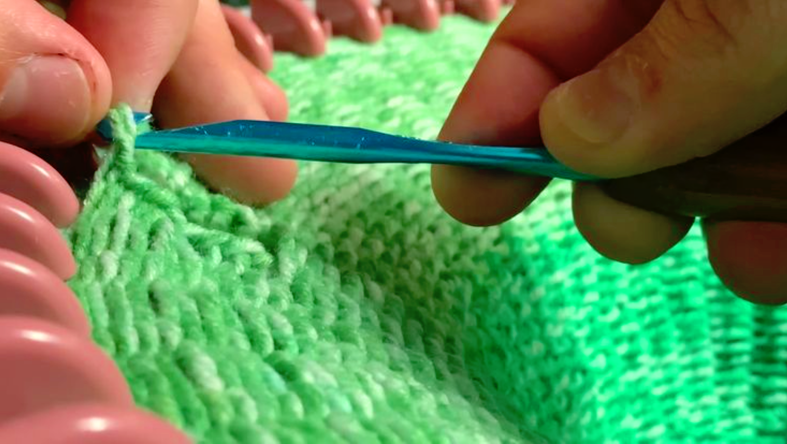 What Yarns Work Best on a Sentro Knitting Machine?