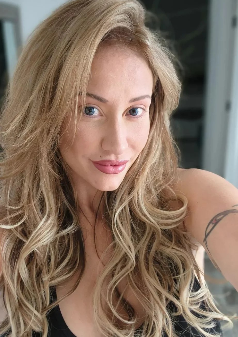 Eva Notty: Latina MILF | @evanotty OnlyFans Review (Leaks, Nudes