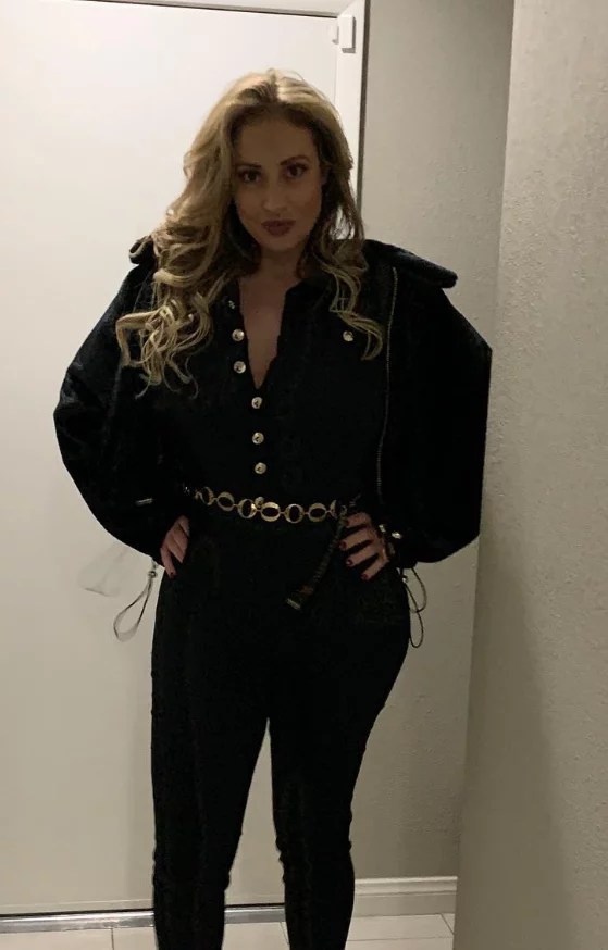 Eva Notty: Latina MILF | @evanotty OnlyFans Review (Leaks, Nudes