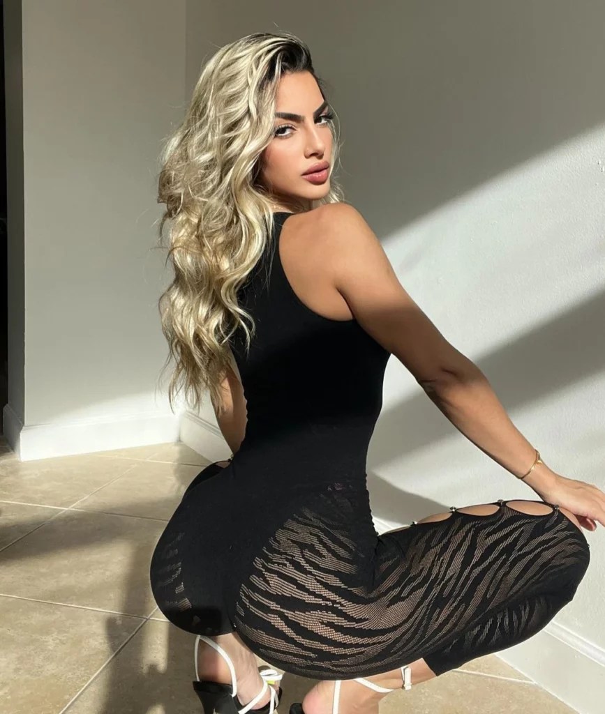 Eva Quiala: Petite Blonde OnlyFans | @evaquiala Review (Leaks, Nudes
