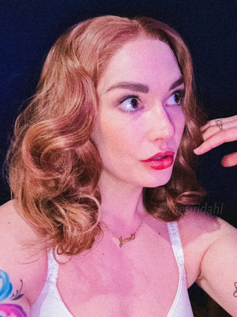 Siri Dahl: Your Fave Horny Redhead | @siridahl OnlyFans Review (Leaks, Videos, Nude Pictures