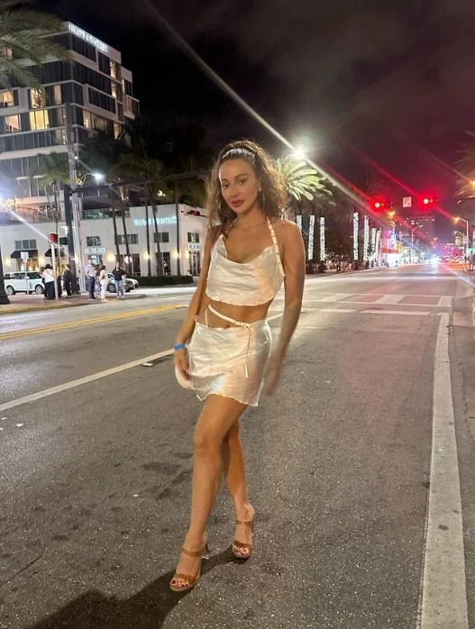 Abigail Mac: Horny Slim Canadian | @abigailmac OnlyFans Review (Leaks, Videos, Nude Pictures