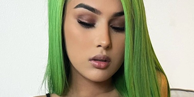 mami OnlyFans | @badgalariah review (Leaks, Videos, Nudes)