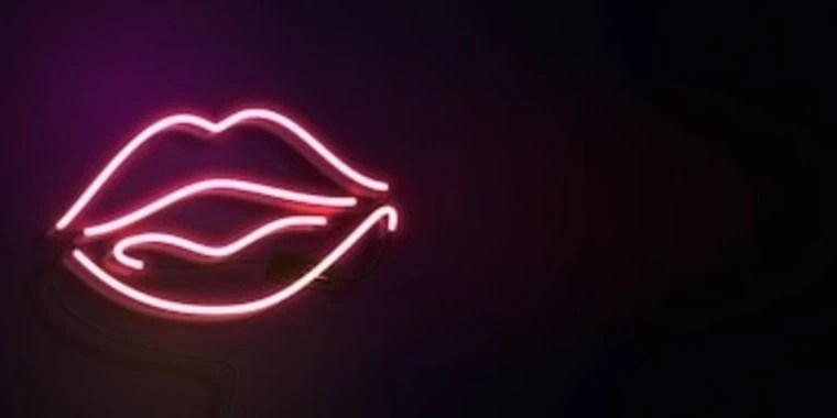 Essie OnlyFans | @essiebabyy review (Leaks, Videos, Nudes)