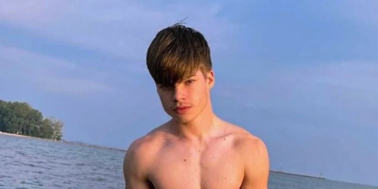 Dylan Foam OnlyFans | @foamed review (Leaks, Videos, Nudes)
