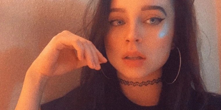 Roxy OnlyFans | @foxyxroxy review (Leaks, Videos, Nudes)