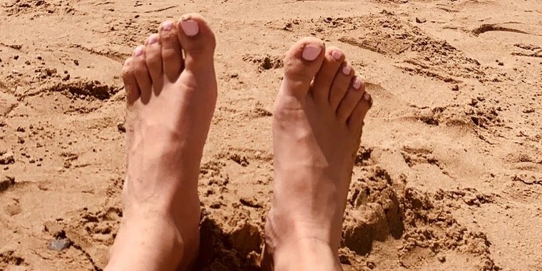 Hennafeet OnlyFans | @hennafeet review (Leaks, Videos, Nudes)